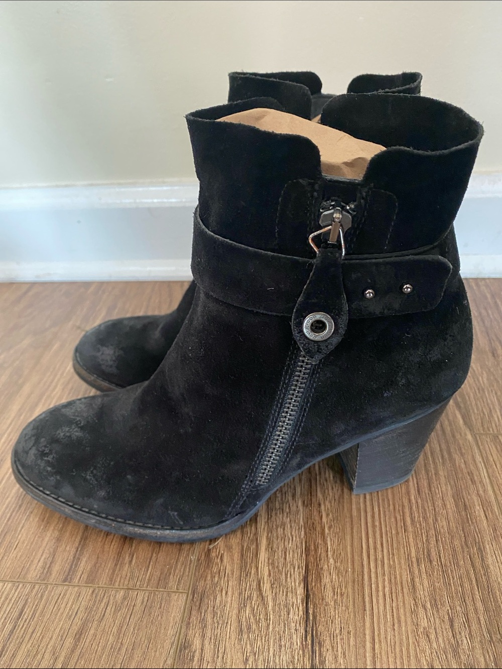 PAUL GREEN Dallas Black Distressed Suede Ankle Bootie Heel Zipper US 6 $375